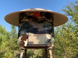 spool blind with sattelite dish roof.jpeg