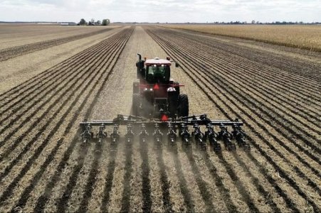 Yetter-strip-tillage-areial.jpg