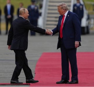 trump putin.jpeg