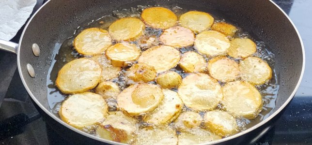 Screenshot_20251207_180446_Gallery.jpg Screenshot_20251207_180446_Gallery.jpg